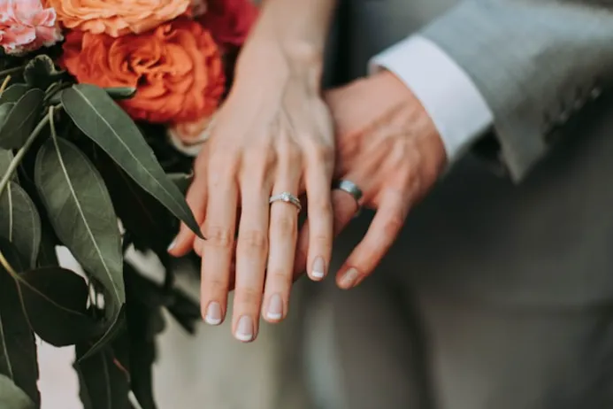 5 Engagement Ring Myths Couples Can Skip