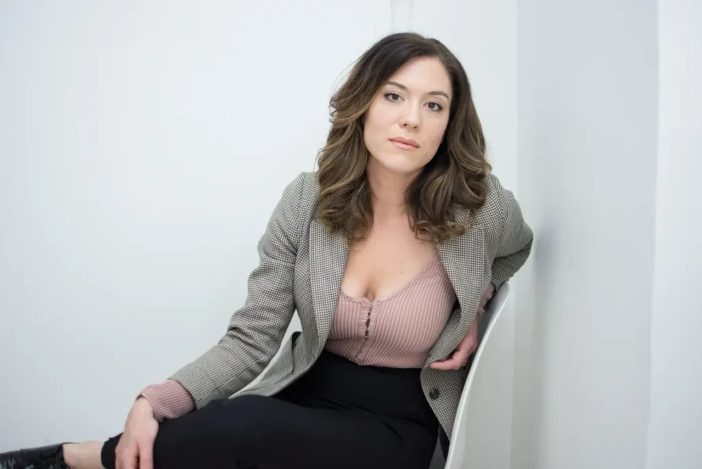 Exploring the Life and Career of Sara Bues Age, Bio, Achievements & More