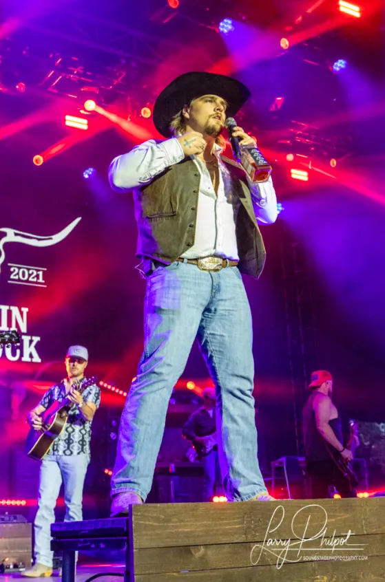 Gavin Adcock Age Everything to Know About the Rising Star (Full Biography & Net Worth Guide)