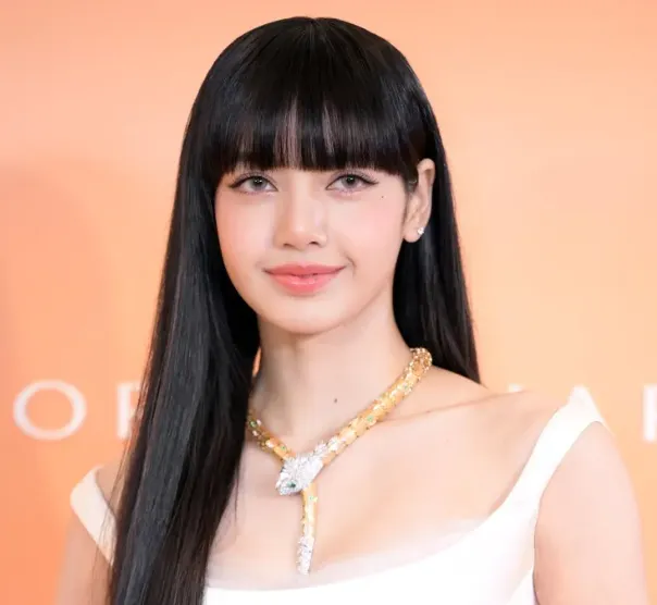 Lisa Height Discover the Truth Behind Her Stunning Stature