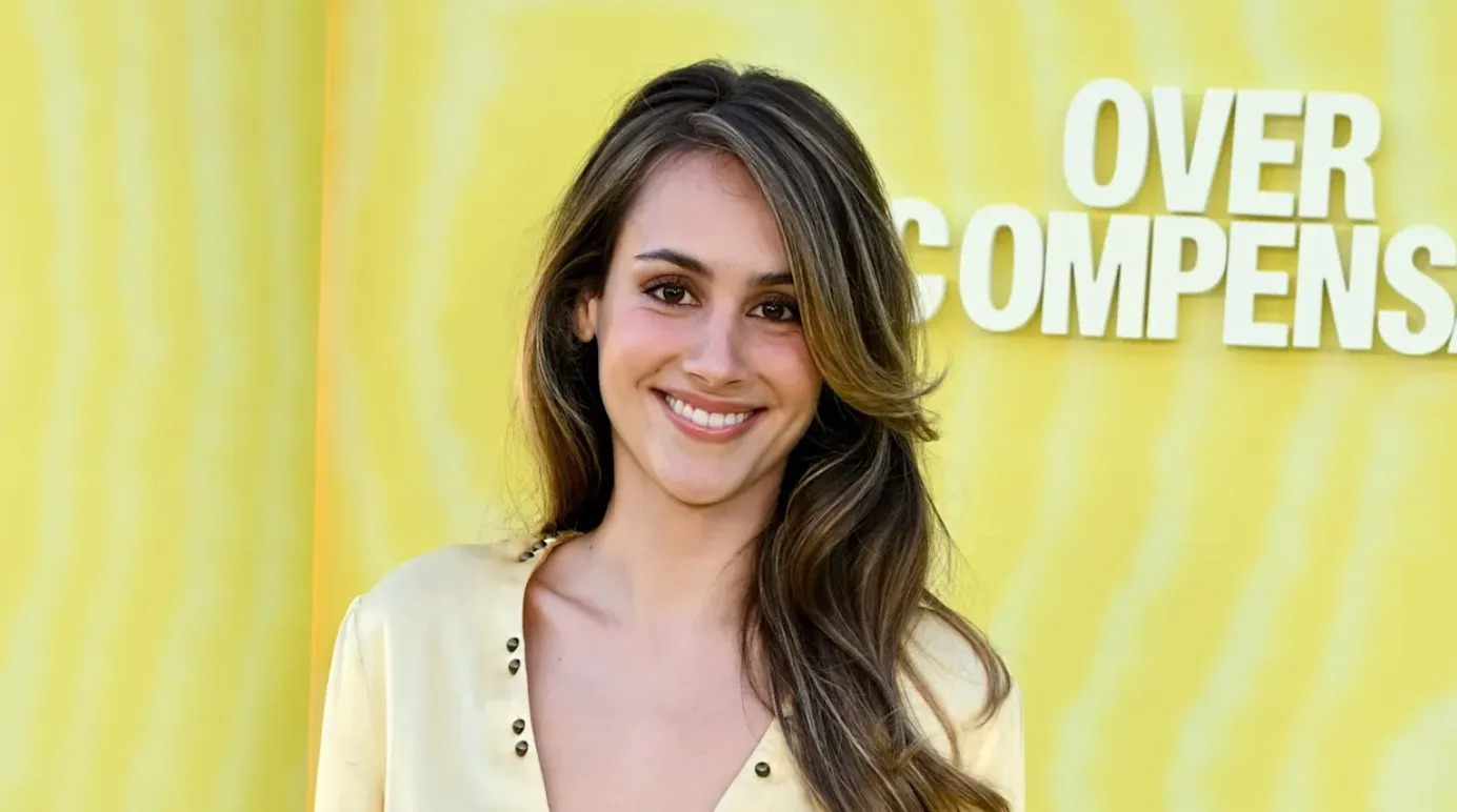 Nell Verlaque Height, Weight, Age, Net Worth, Career, And Full Bio In 2025