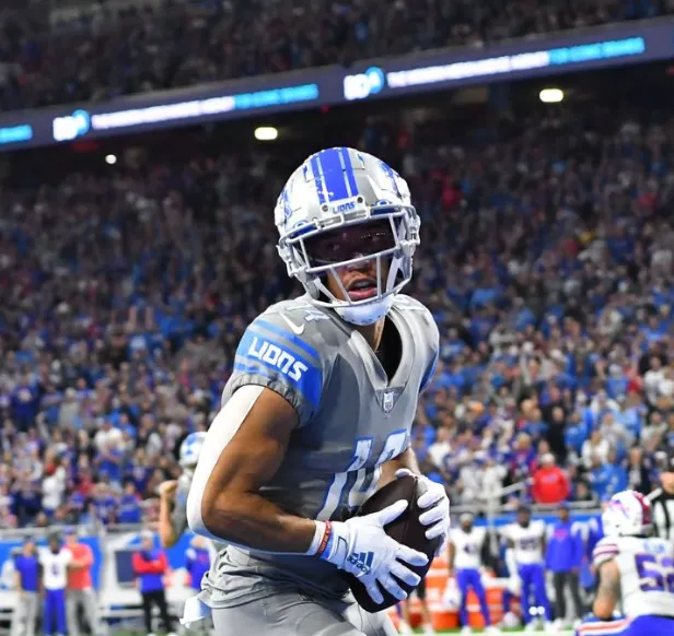 Amon Ra St Brown Girlfriend, Age, Height, Weight, Net Worth, Career, And Full Bio In 2025