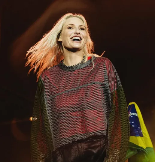 Emily Armstrong Age Full Biography, Early Life, Career, Net Worth & More (2025 Guide)