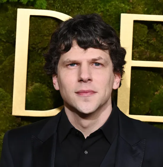 Jesse Eisenberg Height Revealing Facts About His Stature