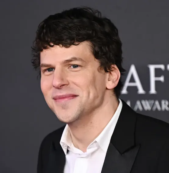 Jesse Eisenberg Height Revealing Facts About His Stature